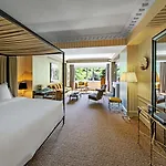 Hotel De Berri Champs-élysées, A Luxury Collection 5*