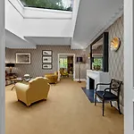 Hotel De Berri Champs-élysées, A Luxury Collection 5*