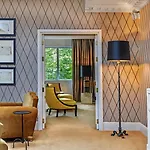 Hotel De Berri Champs-élysées, A Luxury Collection Parigi
