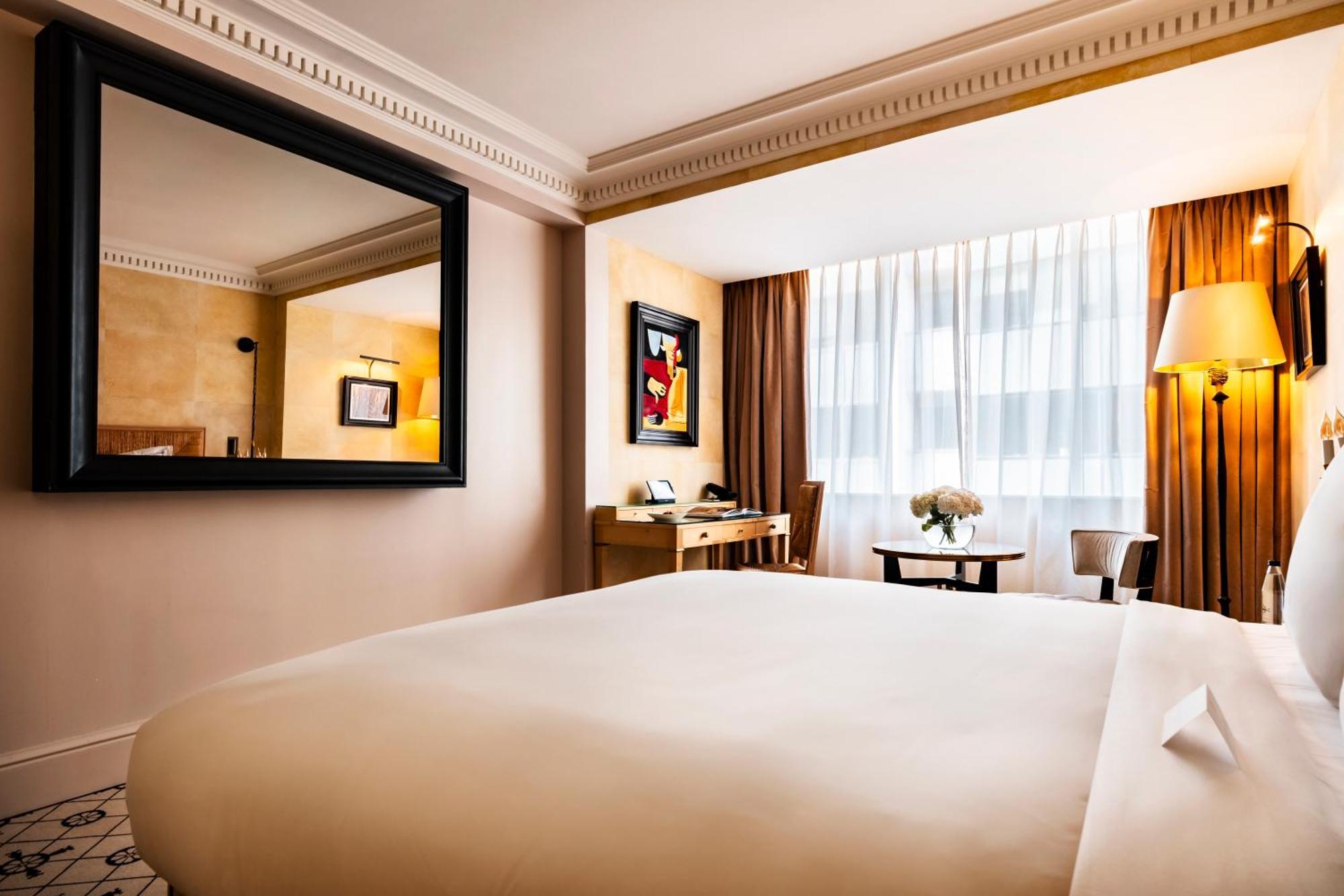 Hotel De Berri Champs-élysées, A Luxury Collection 5*